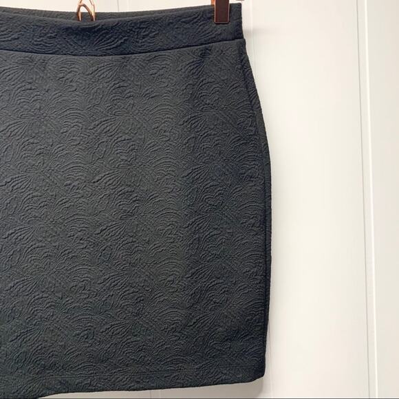 Loft Black Skirt Size XSP Petite - Picture 4 of 8